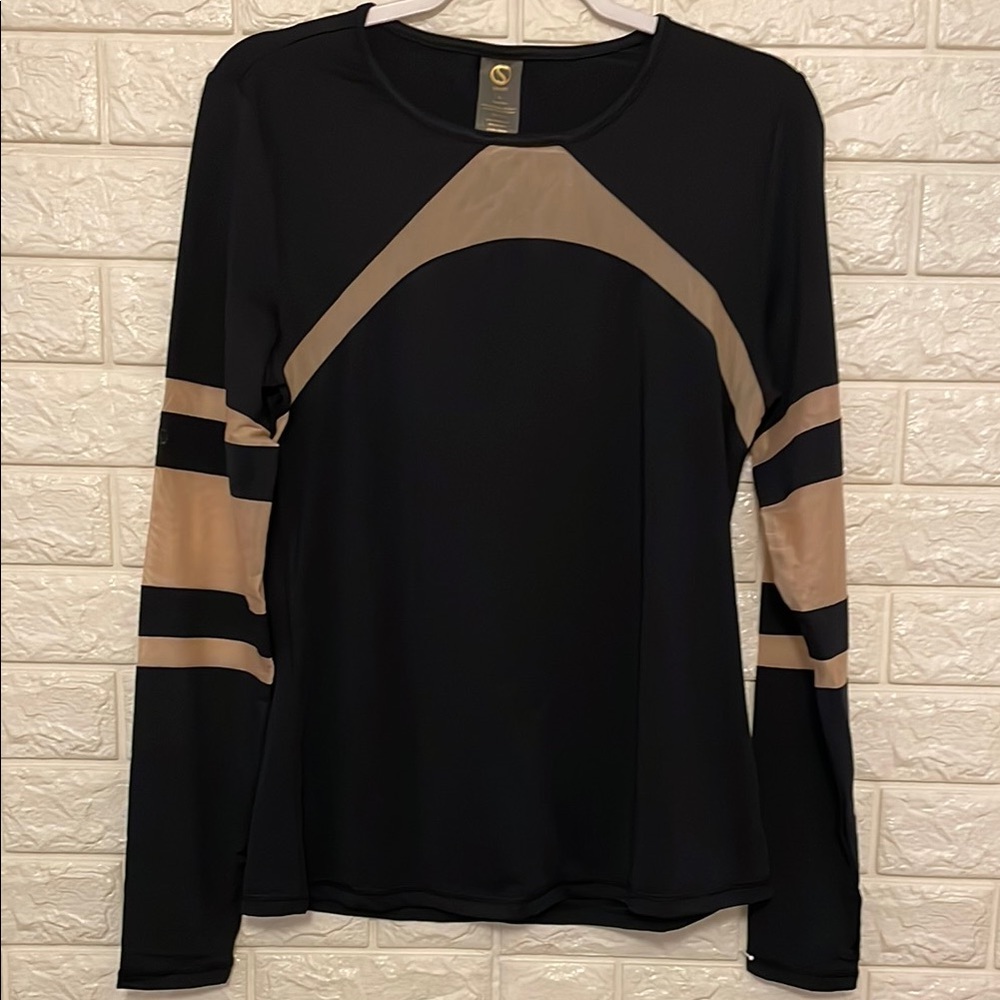 #045. Shape Workout Top